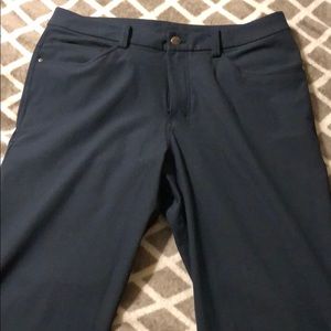 Lululemon Athletica ABC pants (Navy)